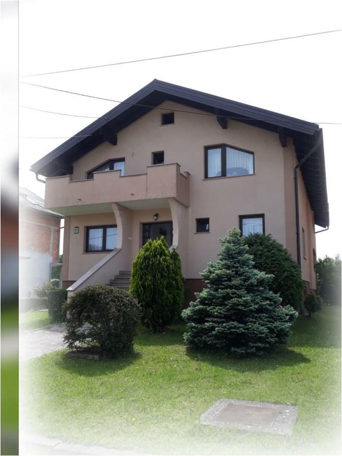 Apartman Kristian Zagreb Airport Velika Gorica Εξωτερικό φωτογραφία